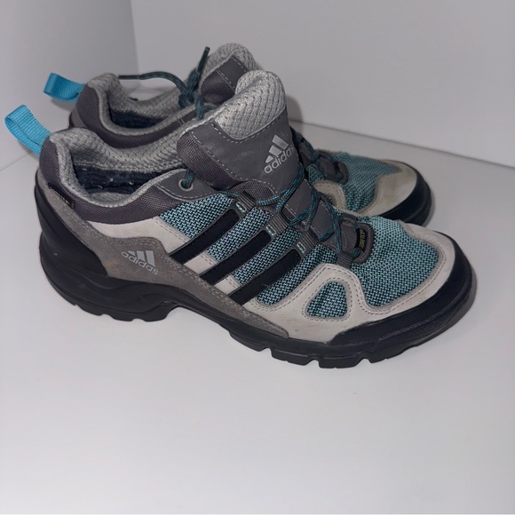 Adidas G41528 Riffler GTX Teal and Gray Sneakers Hiking size 7 women’s - Picture 1 of 13